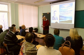 В Токсово состоялась презентация книги Юхани Конкки «Огни Петербурга»